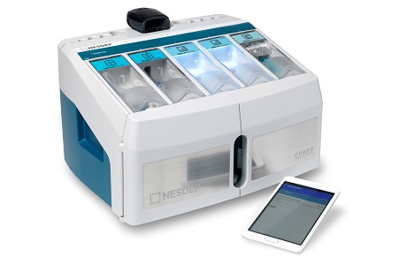 Portable laboratory for pathogen detection