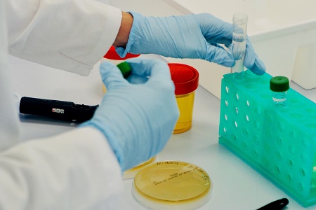 New point-of-care UTI technology to address antibiotic resistance