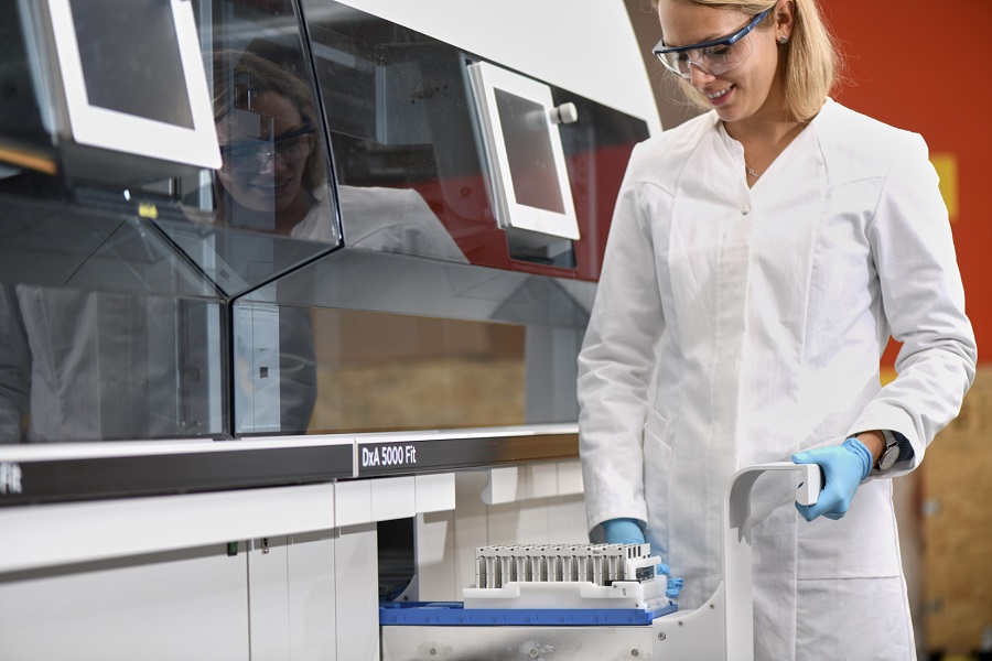 Workflow automation specifically designed for mid-volume laboratories
