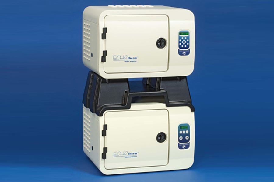 Stackable chilling incubators ideal for protein crystallography