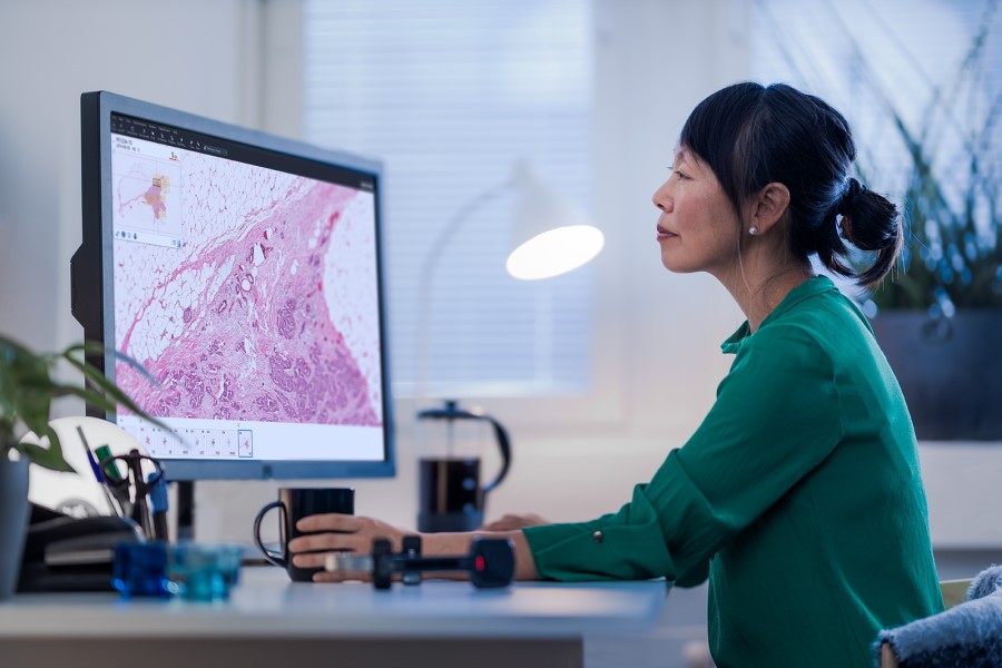 Greater Manchester advances digital pathology with Sectra
